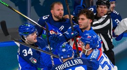 Šarvátka hráčov v zápase Slovensko - Taliansko na hokejovom turnaji na ZOH 2026.
