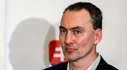 Na snímke prezident SZĽH a generálny manažér reprezentácie Miroslav Šatan.