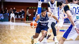 Americký rozohrávač David DeJulius