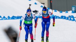 Ema Kapustová a Paulína Bátovská Fialková počas ženskej štafety.