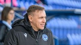 Hlavný tréner slovenskej ženskej futbalovej reprezentácie Peter Kopúň.