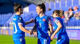 Slovenské futbalistky sa tešia z gólu počas zápasu 3. skupiny B-divízie kvalifikácie na Majstrovstvá sveta 2027 Slovensko - Lotyšsko.