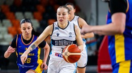 Nikola Dudášová v drese Slovenska.