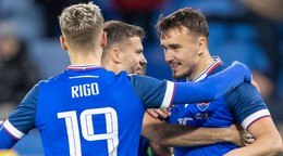 Na snímke sprava strelec gólu David Strelec, László Bénes a Tomáš Rigo (Slovensko) počas prípravného zápasu medzi Slovenskom a Rumunskom .