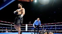 Moses Itauma a Jermaine Franklin.