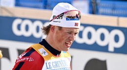 Nórsky bežec na lyžiach Johannes Kläbo.