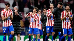 Hráči Atlético Madrid zdravia svojich fanúšikov.