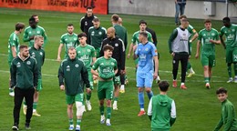 Hráči Prešova reagujú po zápase 4. kola nadstavbovej časti futbalovej Niké ligy v skupine o udržanie sa medzi FC Tatran Prešov - MFK Ružomberok.