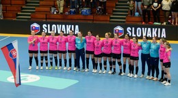 Na snímke reprezentantky Slovenska.
