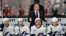 Jon Cooper pôsobí už dlho na striedačke Tampy Bay.