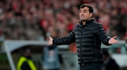 Na archívnej snímke z 15. februára 2024 tréner Toulouse Carles Martinez Novell.