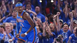 Shai Gilgeous-Alexander v drese tímu Oklahoma City Thunder.