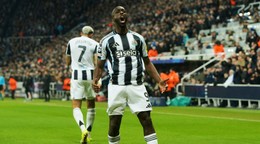 Futbalista Newcastlu Yoane Wissa.
