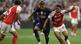 Fotka zo zápasu PSG - Arsenal v Lige majstrov.
