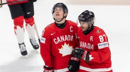 Macklin Celebrini a Sidney Crosby.