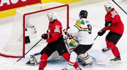 Fotka zo zápasu Švajčiarsko - Maďarsko na MS v hokeji 2026.