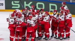 Dánsko oslavuje víťazstvo s Talianskom na MS v hokeji 2026. 