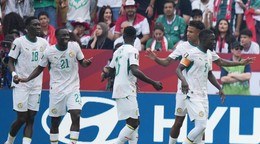 Hráči Senegalu sa tešia z gólu proti Iraku na MS 2026.
