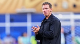 Na snímke tréner Nemecka Julian Nagelsmann reaguje po prehre v šestnásťfinálovom dueli Nemecko - Paraguaj.