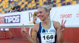 Viktória Forster.