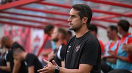 Na snímke tréner Trnavy Antonio Muňoz počas prvého zápasu 2. predkola Konferenčnej ligy FC Spartak Trnava - CSKA 1948 Sofia.