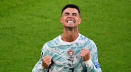 Futbalista Portugalska Cristiano Ronaldo sa raduje z gólu počas šestnásťfinálového zápasu Portugalsko - Chorvátsko na majstrovstvách sveta vo futbale.