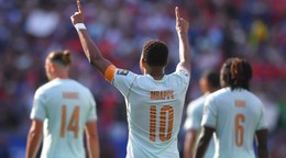 Francúzsky futbalista Kylian Mbappé sa teší z gólu do siete Maroka na MS 2026.