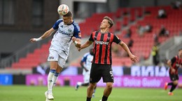 Hráč Trnavy David Polťák a hráč Michaloviec Polydefkis Volanakis počas zápasu 4. kola futbalovej Niké ligy medzi FC Spartak Trnava - MFK Zemplín Michalovce.