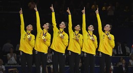 Reprezentantky Brazílie oslavujú zlatú medailu na MS v modernej gymnastike 2026.
