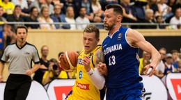 Peter Sedmák v drese Slovenska.