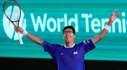Chung Hyeon.