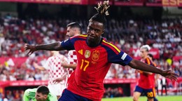 Španielsky futbalista Nico Williams sa teší z gólu