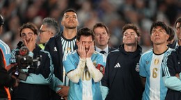 Lionel Messi po poslednom zápase za Argentínu neskrýval emócie.