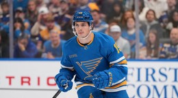 Dalibor Dvorský v drese St. Louis Blues.