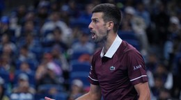 Novak Djokovič počas semifinále v Pekingu.