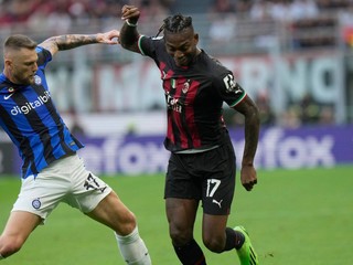 ONLINE: AC Miláno a Inter Miláno hrajú dnes finále talianskeho Superpohára. 