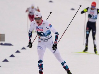 Jarl Magnus Riiber vybojoval pre Nórsko zlatú medailu v tímovej súťaži na MS v Planici 2023.