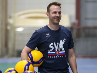 Tréner slovenských volejbalistov Steven Vanmedegael.