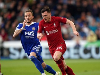 Andy Robertson v drese FC Liverpool.
