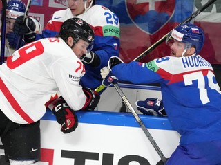Libor Hudáček v zápase Slovensko - Kanada na MS 2023 v hokeji.