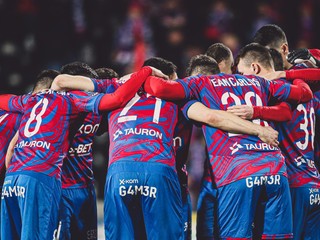 Futbalisti Raków Čenstochová.