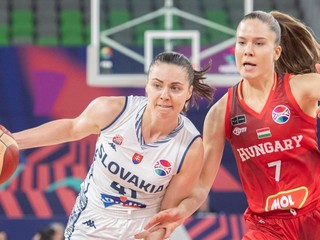 Barbora Wrzesiňská (vľavo) v drese Slovenska.