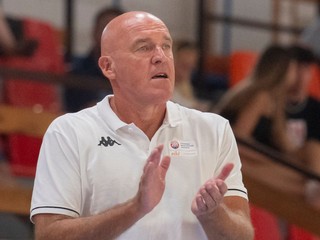 Tréner Slovenska Aramis Naglič.