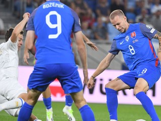 Ondrej Duda v kvalifikačnom zápase J-skupiny na EURO 2024 Slovensko - Lichtenštajnsko.