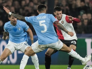 Momentka zo zápasu Feyenoord Rotterdam - Lazio Rím.