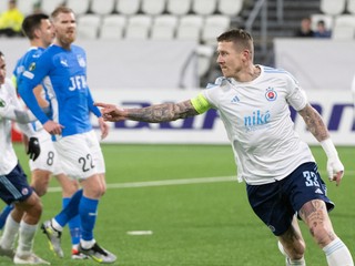 Juraj Kucka sa teší po strelenom góle v zápase KÍ Klaksvík - ŠK Slovna Bratislava.