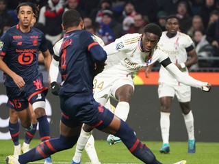 Momentka zo zápasu Lyon - Lille.