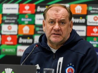 Tréner ŠK Slovan Bratislava Vladimír Weiss st..