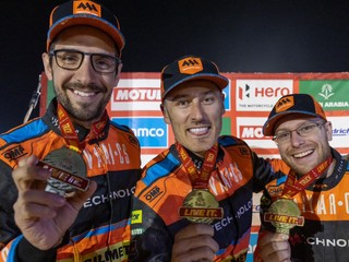 Českí jazdci Martin Macík, František Tomášek a David Švanda triumfovali na Rely Dakar 2024