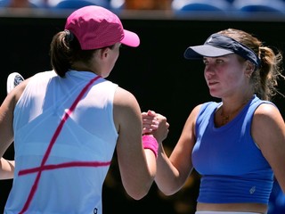 Poľská tenistka Iga Swiateková po zápase so Sofiou Keninovou na Australian Open 2024.